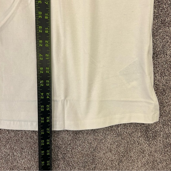 The North Face Women's White Tee Plus Size 2X Short Sleeves Crew Neck NWT $35 - Picture 9 of 16